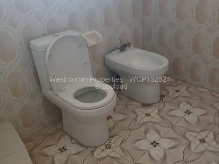 7 Bedroom House for Sale in Brookeview, Harare