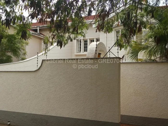 Townhouse/Cluster for Sale in Avenues, Harare