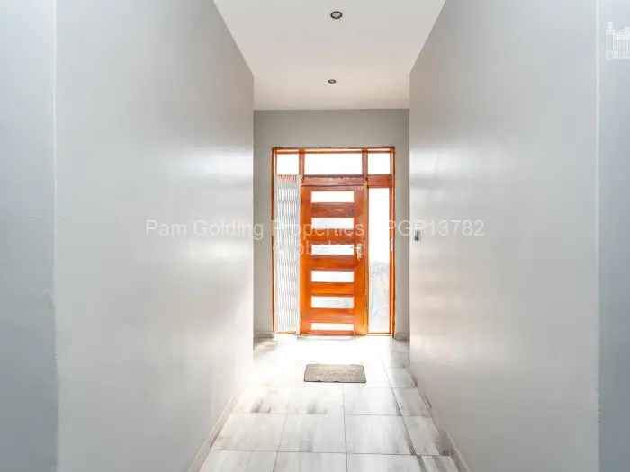 Townhouse/Cluster for Sale in Greendale North, Harare