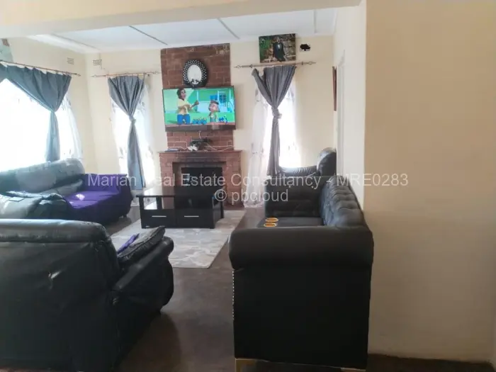 3 Bedroom House for Sale in Mahatshula, Bulawayo