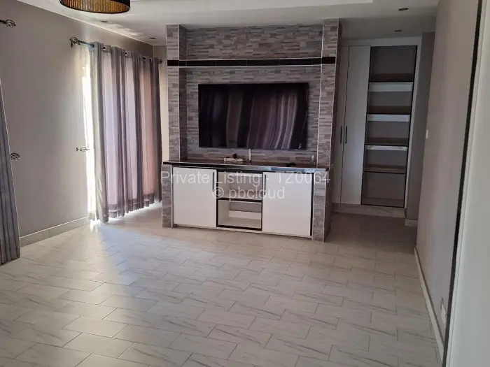 Townhouse/Cluster to Rent in Sentosa, Harare