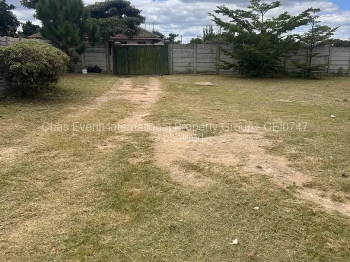 5 Bedroom House for Sale in Zimre Park, Harare