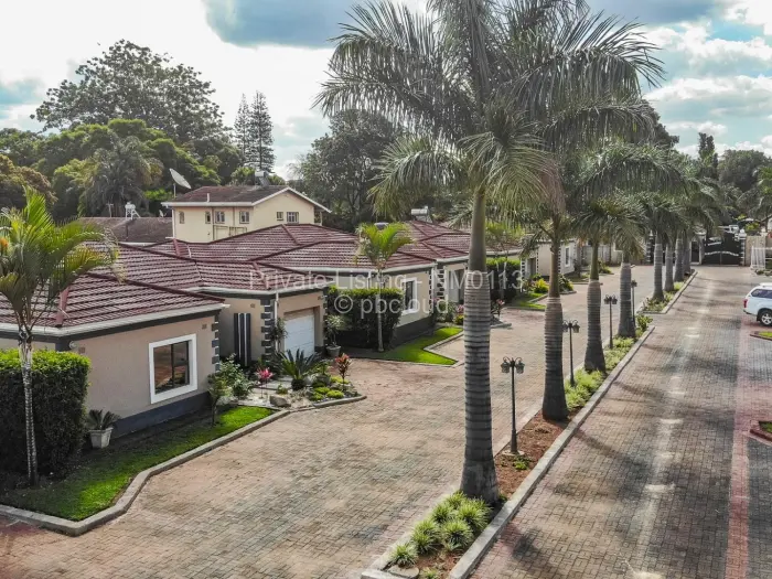 Townhouse/Cluster to Rent in Greendale, Harare