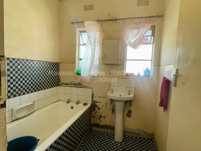 House for Sale in Norton, Norton