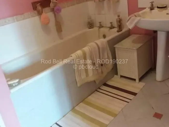 3 Bedroom House to Rent in Greendale