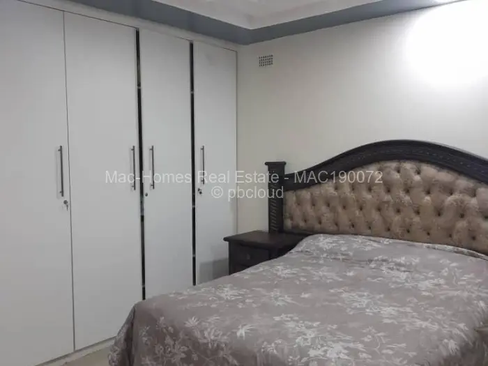 Townhouse/Cluster for Sale in Bluff Hill, Harare