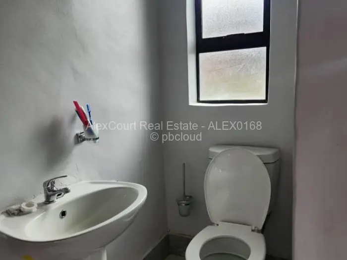 3 Bedroom House to Rent in Borrowdale