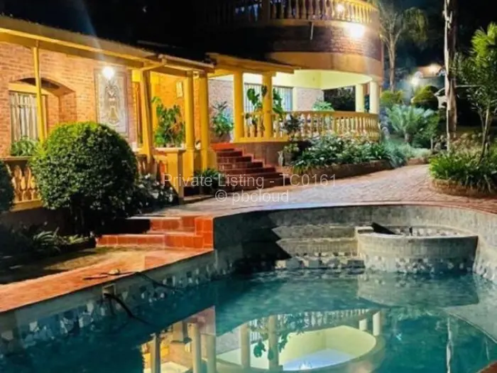 9 Bedroom House to Rent in Greystone Park