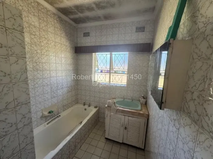 3 Bedroom House for Sale in Waterfalls, Harare