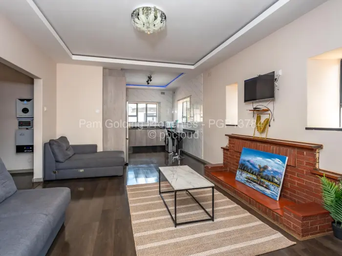 4 Bedroom House for Sale in Upper Hillside, Harare