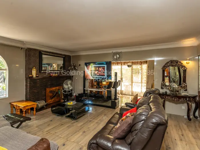 5 Bedroom House for Sale in Highlands, Harare