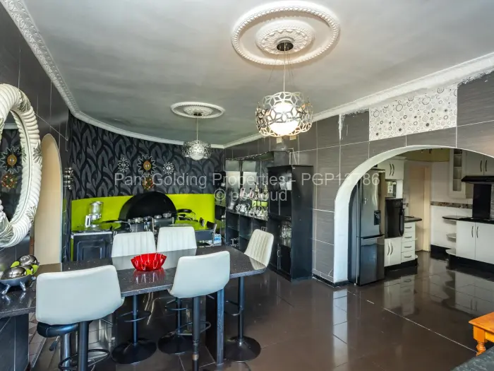 5 Bedroom House for Sale in Highlands, Harare