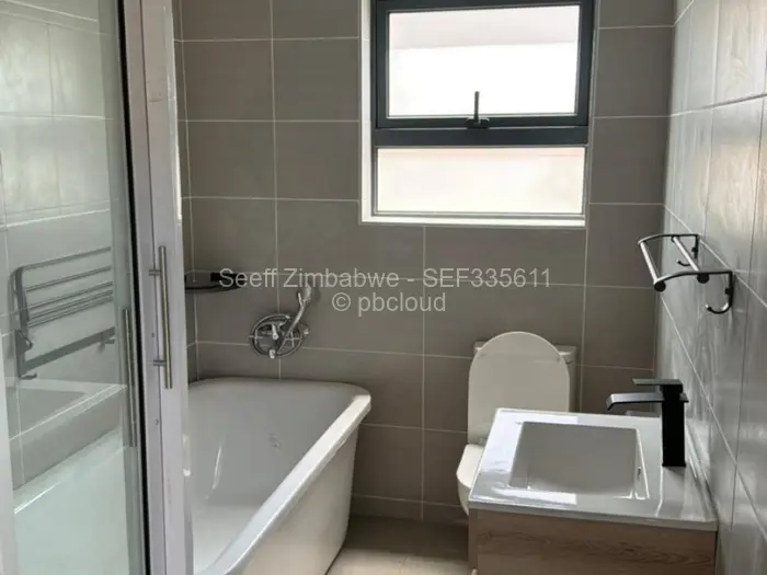 Townhouse/Cluster to Rent in Pomona