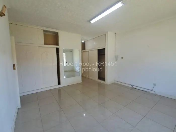 6 Bedroom House to Rent in Gunhill, Harare