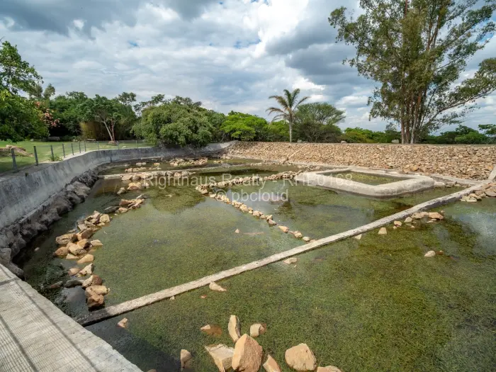 5 Bedroom House for Sale in Ruwa, Ruwa