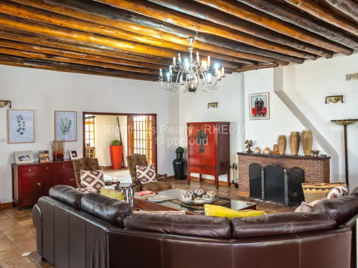 5 Bedroom House for Sale in Ruwa, Ruwa