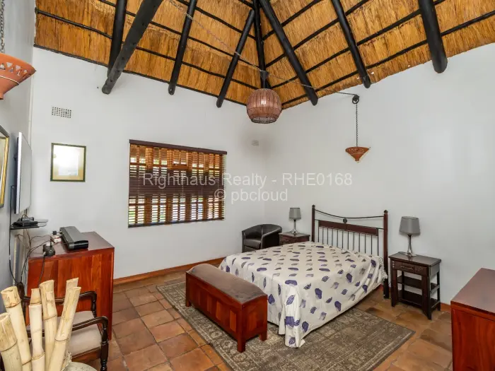 5 Bedroom House for Sale in Ruwa, Ruwa