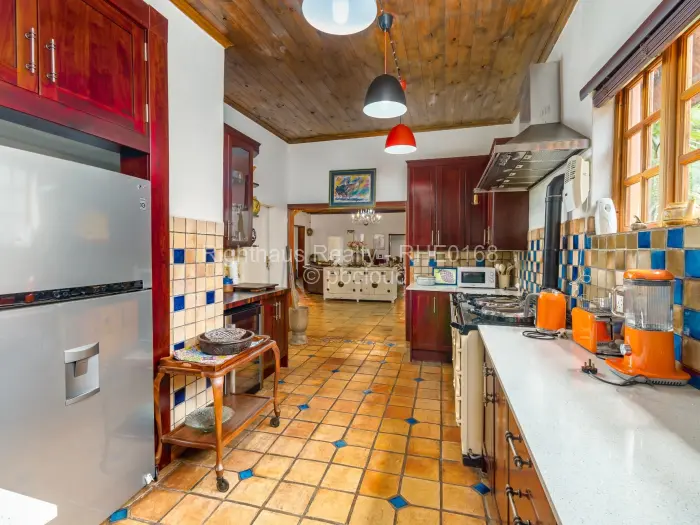 5 Bedroom House for Sale in Ruwa, Ruwa