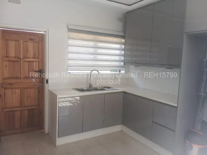 3 Bedroom Cottage/Garden Flat to Rent in Mount Pleasant Heights, Harare