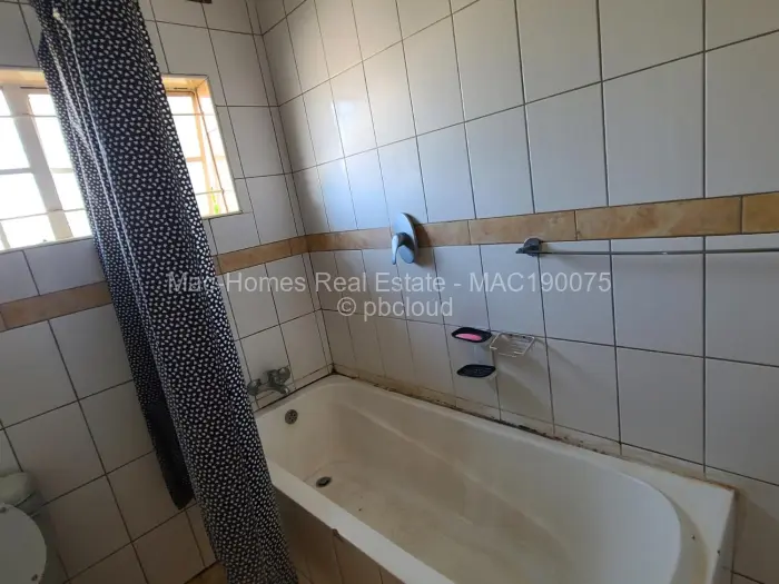 2 Bedroom Cottage/Garden Flat to Rent in Crowhill Views, Harare