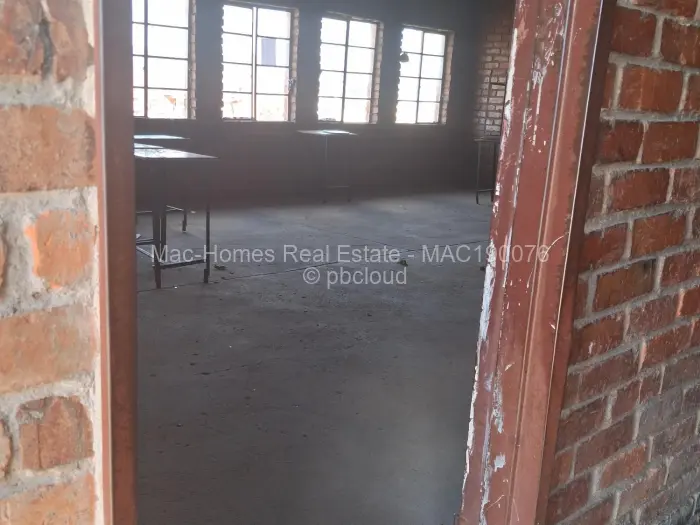 5 Bedroom Cottage/Garden Flat to Rent in Ruwa, Ruwa