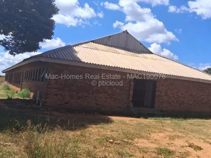 5 Bedroom Cottage/Garden Flat to Rent in Ruwa, Ruwa