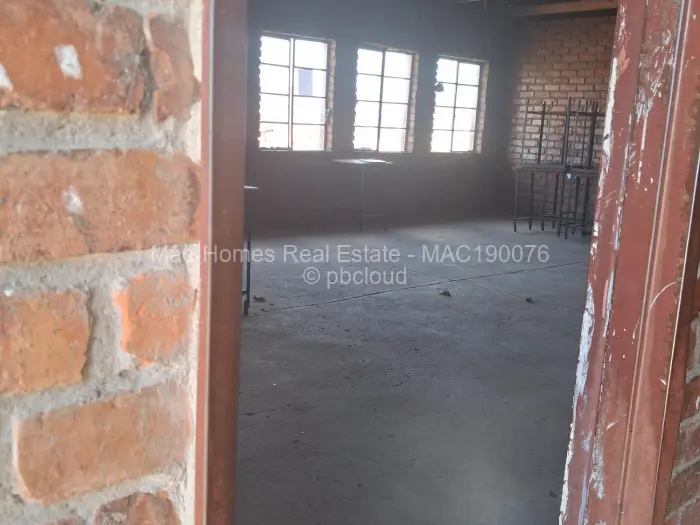 5 Bedroom Cottage/Garden Flat to Rent in Ruwa, Ruwa