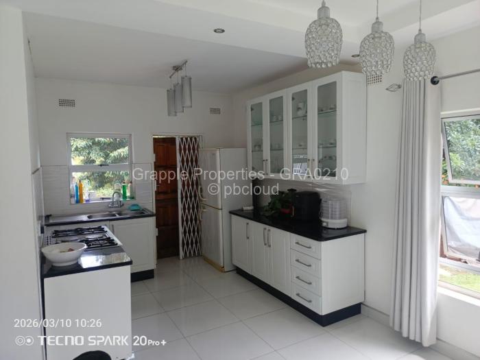 4 Bedroom Cottage/Garden Flat for Sale in Quinnington, Harare