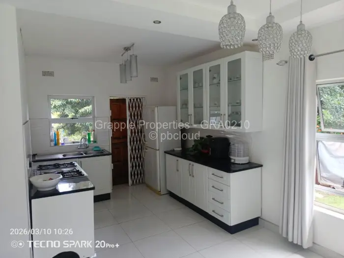 4 Bedroom Cottage/Garden Flat for Sale in Quinnington, Harare