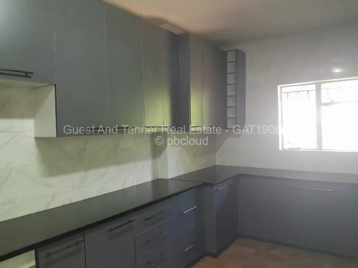 3 Bedroom House to Rent in Haig Park