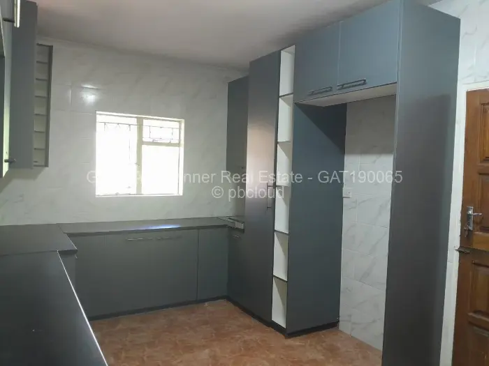 3 Bedroom House to Rent in Haig Park