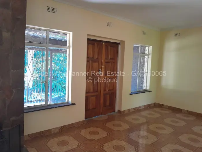 3 Bedroom House to Rent in Haig Park