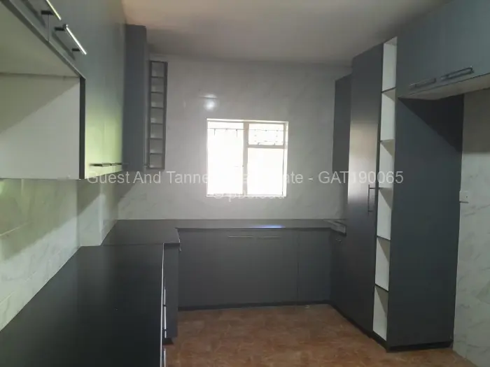 3 Bedroom House to Rent in Haig Park