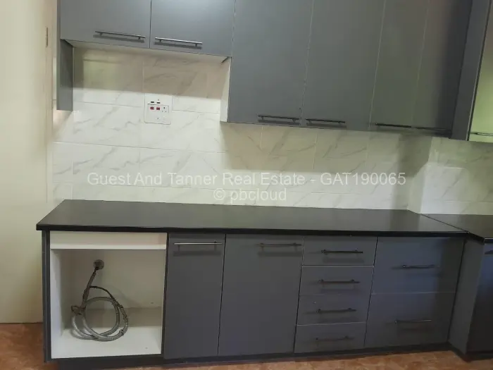 3 Bedroom House to Rent in Haig Park