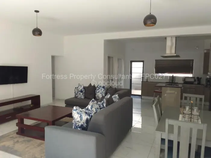 Townhouse/Cluster to Rent in Newlands