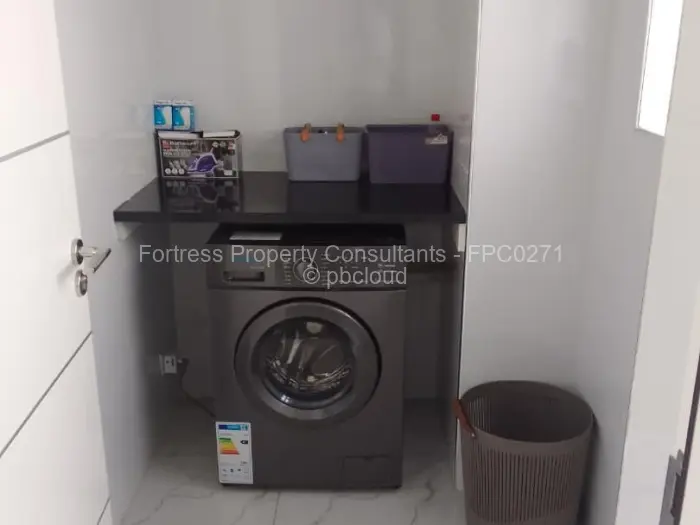 Townhouse/Cluster to Rent in Newlands