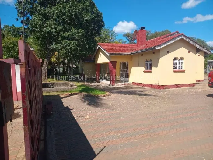 4 Bedroom House for Sale in Emerald Hill, Harare