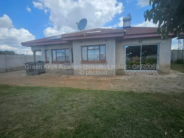 3 Bedroom House for Sale in Crowhill Views, Harare