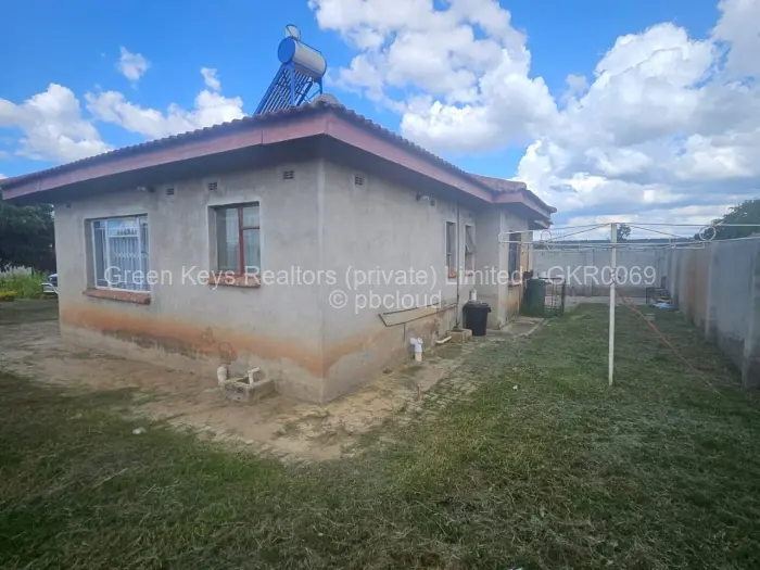 3 Bedroom House for Sale in Crowhill Views, Harare