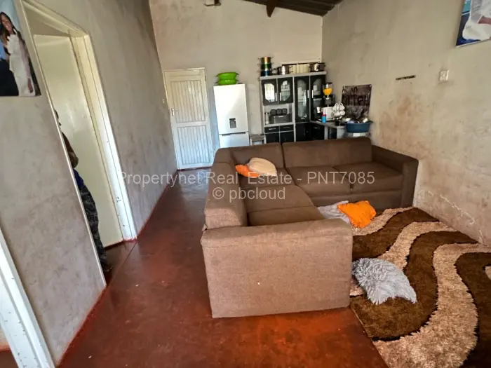 4 Bedroom House for Sale in Chitungwiza, Chitungwiza
