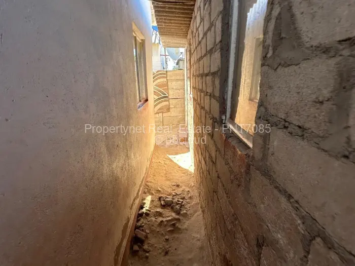 4 Bedroom House for Sale in Chitungwiza, Chitungwiza