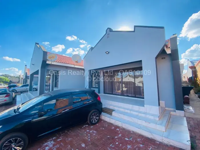 Flat/Apartment to Rent in Bluff Hill