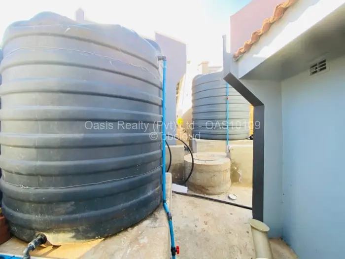 Flat/Apartment to Rent in Bluff Hill