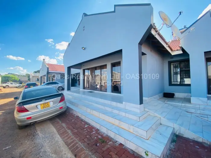 Flat/Apartment to Rent in Bluff Hill