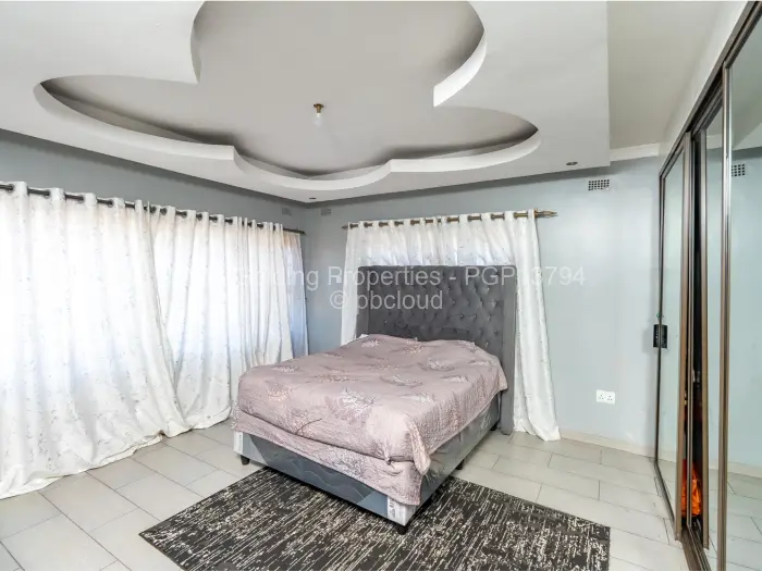 Flat/Apartment to Rent in Meyrick Park