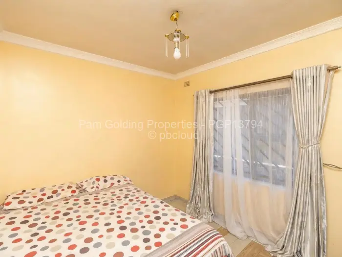 Flat/Apartment to Rent in Meyrick Park