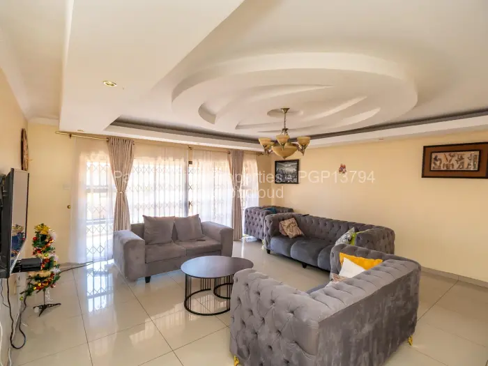 Flat/Apartment to Rent in Meyrick Park