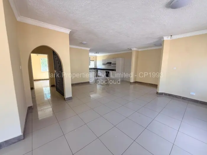 Townhouse/Cluster to Rent in Highlands