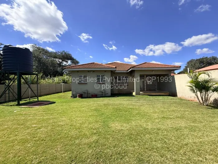 Townhouse/Cluster to Rent in Highlands