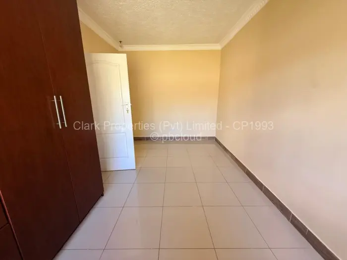 Townhouse/Cluster to Rent in Highlands